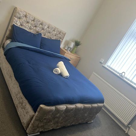 לינה וארוחת בוקר Stoke-on-Trent Brunswick Place 1 מראה חיצוני תמונה